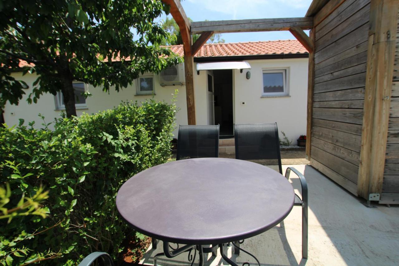 Apartments Green Garden Labinci Экстерьер фото